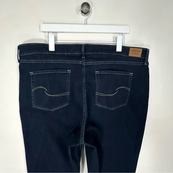 Levi Strauss Signature Mid-Rise Bootcut Denim Jeans • Blue • Sz 20M W35 L32 •EUC - Picture 9 of 15